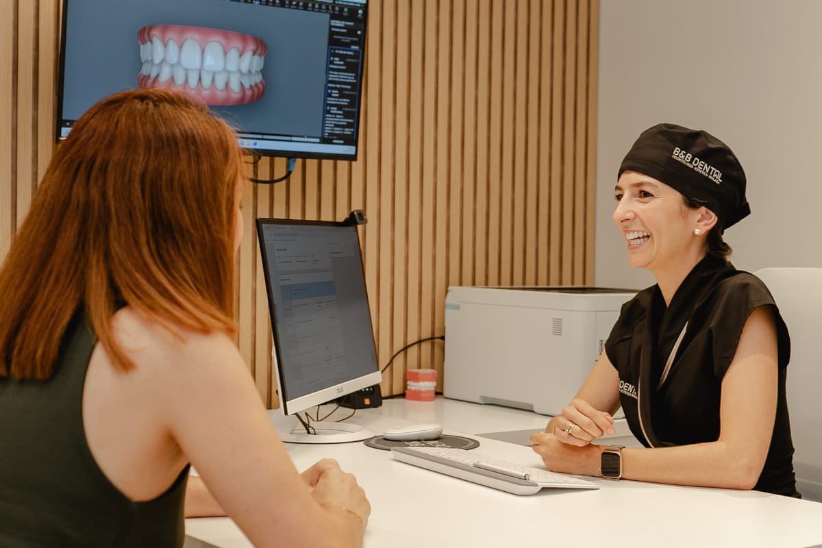 Tratamiento de ortodoncia invisible en ByB Dental Málaga